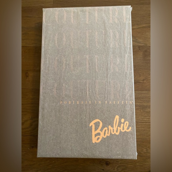 Barbie in Taffeta. NO PRICE HIKE DUE TO TARIFFS - Picture 6 of 8